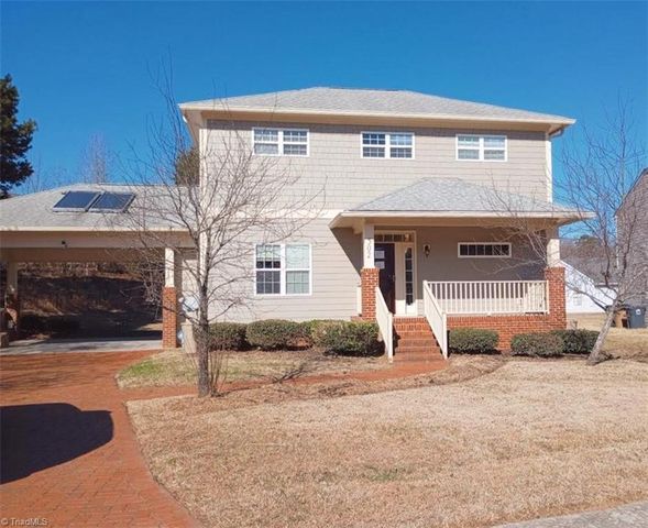 502 Old Treybrooke Dr, Greensboro, NC 27406