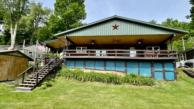 72 Warren Park Rd, New Milford, PA 18834