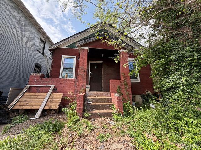 5403 Helen Ave, Saint Louis, MO 63136