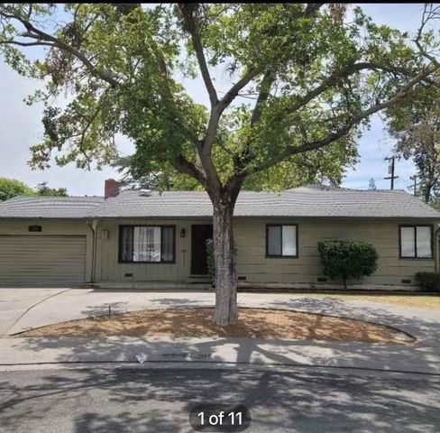 3809 Bonnie Ln, Stockton, CA 95204