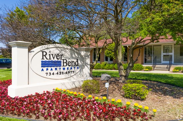30500 Warren Rd #6d7071be4, Westland, MI 48185