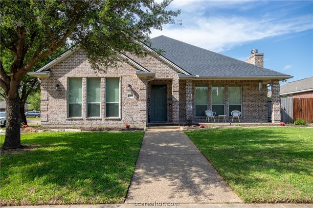 8426 Alison Ave, College Station, TX 77845