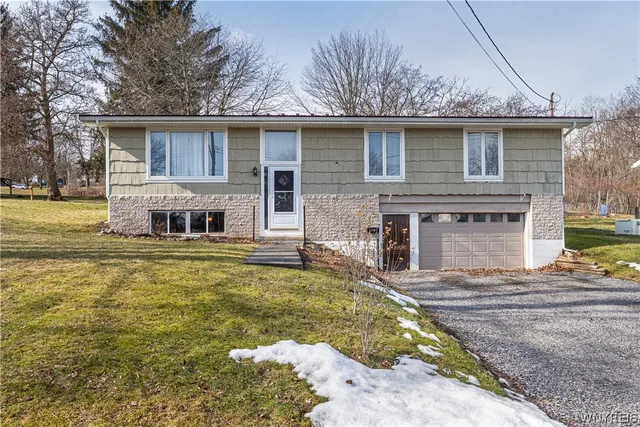 120 Stanley St, Mount Morris, NY 14510