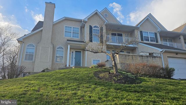 521 Highland Dr, Plymouth Meeting, PA 19462