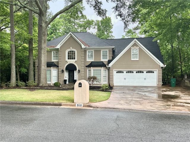 910 Kings Arms Way, Johns Creek, GA 30022