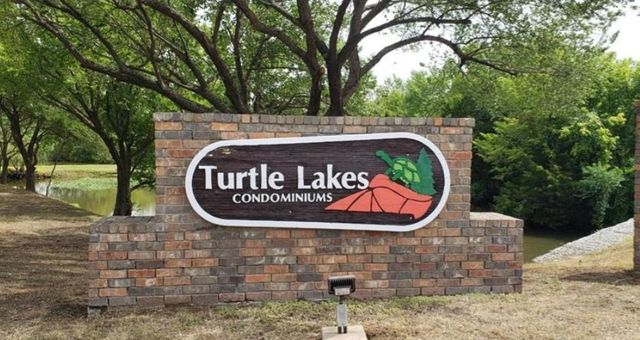 907 Turtle Cv #142, Irving, TX 75060