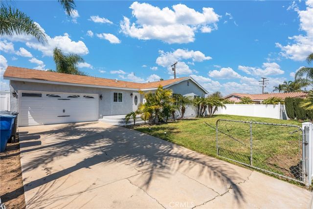 6687 Lessie Ln, Riverside, CA 92503