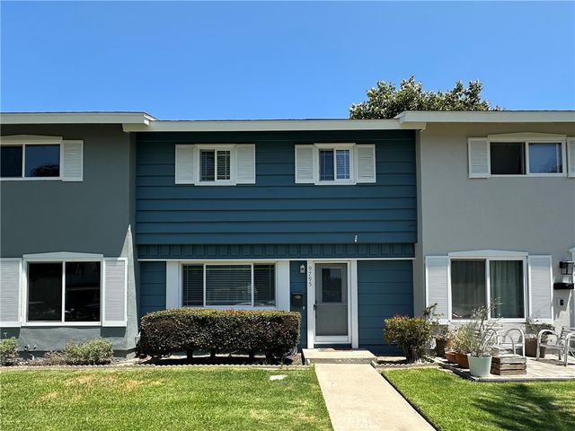 9795 Continental Dr, Huntington Beach, CA 92646