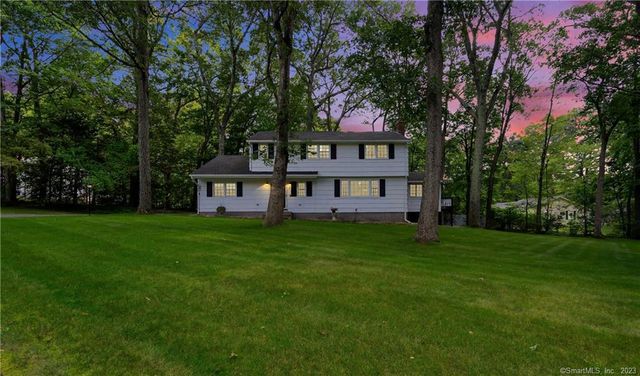 6 Forestview Dr, Vernon, CT 06066