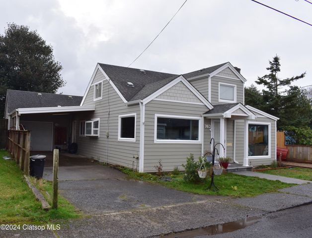 763 6th Ave, Seaside, OR 97138