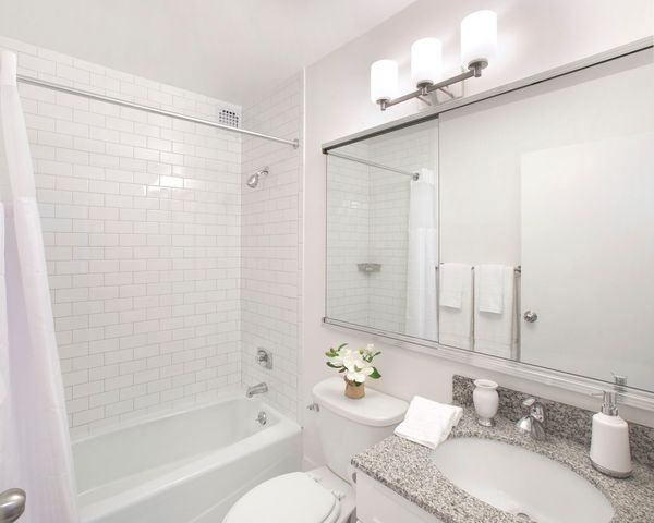 395 S  End Ave  #33H, New York, NY 10280