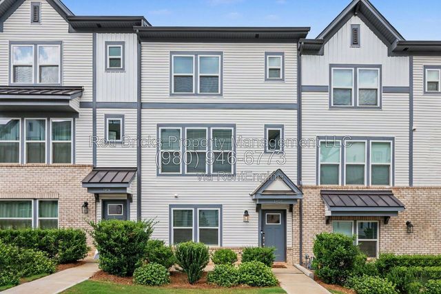 1420 Blanche St, Charlotte, NC 28262
