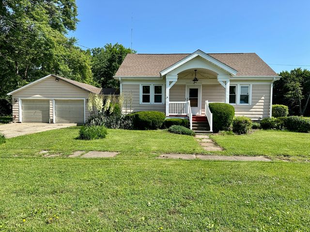 110 E  Van Alstine St, Secor, IL 61771