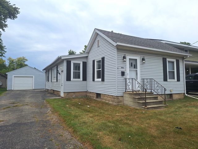 1913 Columbus St, Ottawa, IL 61350