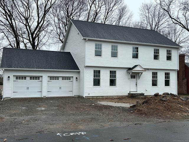 28 Academy Hill Ter, Stratford, CT 06615