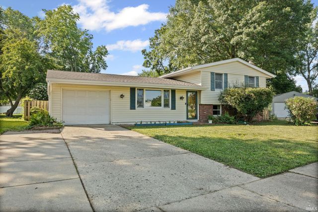 1613 Sherwood Dr, Lafayette, IN 47909