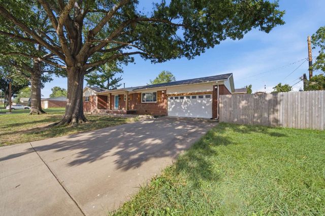 2820 S  Hudson Ave, Tulsa, OK 74114