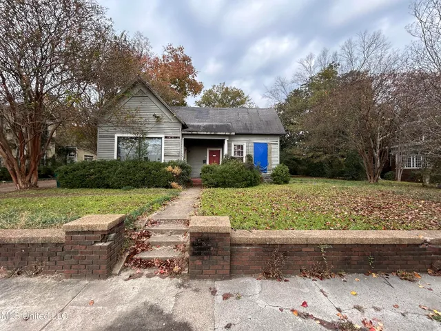 311 E  Market St, Greenwood, MS 38930