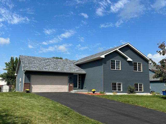 451 8th Ave SW, Lonsdale, MN 55046