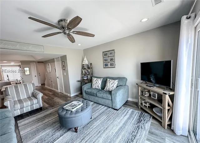 4 Cedar Reef Dr #B204, Saint Helena Island, SC 29920