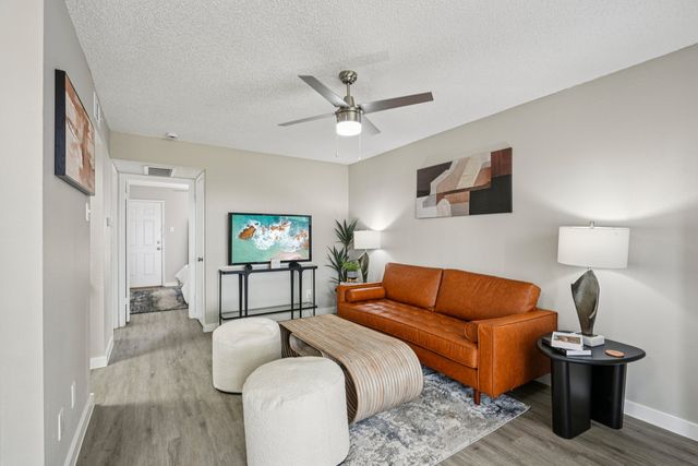 Rosemeade Pkwy, Dallas, TX 75287