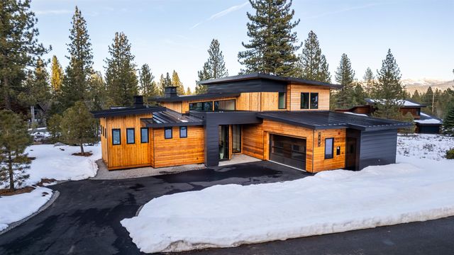 9397 Heartwood Dr, Truckee, CA 96161