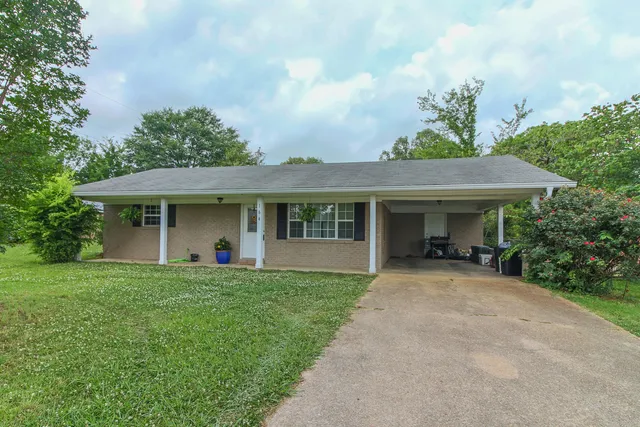 164 North St, Caledonia, MS 39740