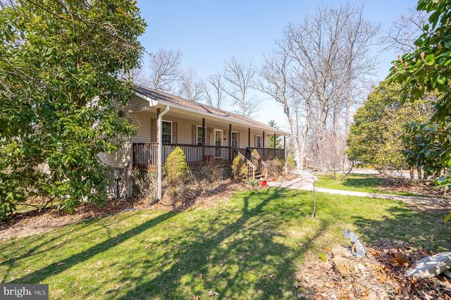287 Sawyer Dr, Harpers Ferry, WV 25425