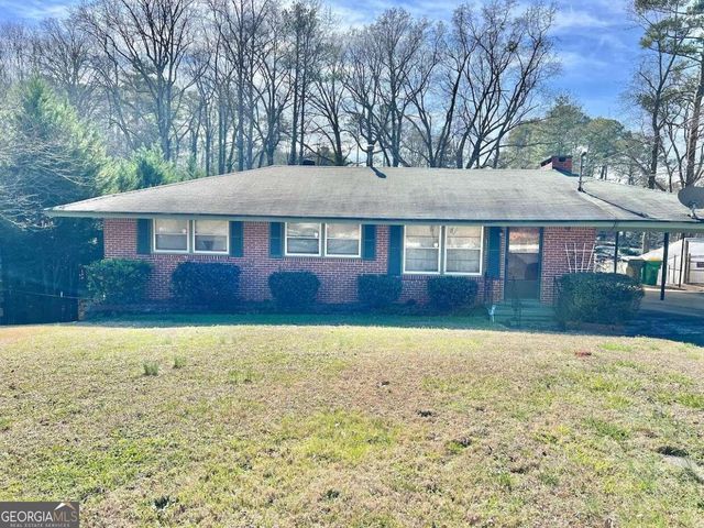 651 Valley View Dr, Forest Park, GA 30297
