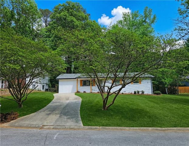 2450 Elkhorn Dr, Decatur, GA 30034