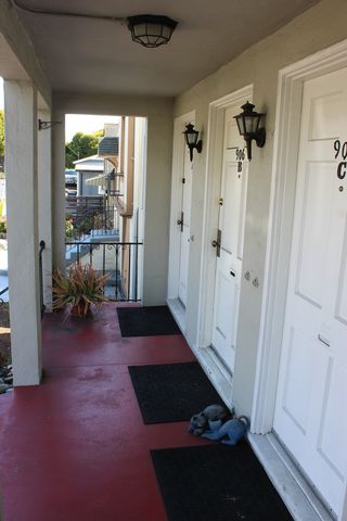 906 Pierce St #D, Albany, CA 94706