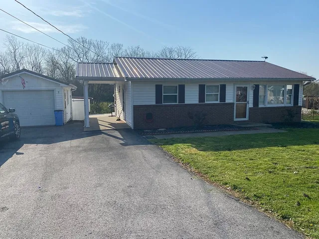 316 High Ridge Dr, Flemingsburg, KY 41041
