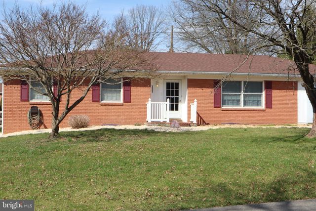 10924 Holly Ter, Hagerstown, MD 21740