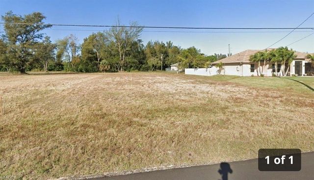 400 SW 15th PL, Cape Coral, FL 33991