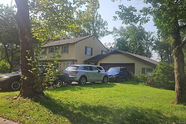 63 Clearwater Dr, Willingboro, NJ 08046