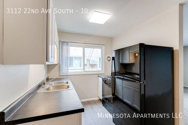 3112 22nd Ave  S  #10, Minneapolis, MN 55407