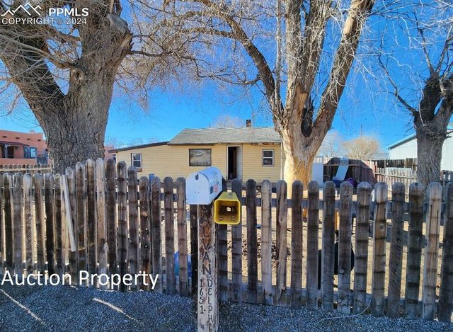 1651 Delphil St, Pueblo, CO 81006