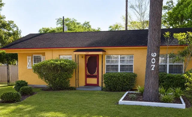 907 NE 24TH STREET, Gainesville, FL 32641
