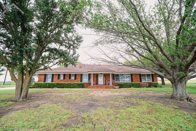 7380 25th Hwy, Windthorst, TX 76389