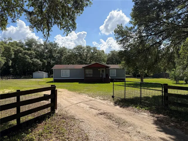 30842 Round Lake Rd, Mount Dora, FL 32757