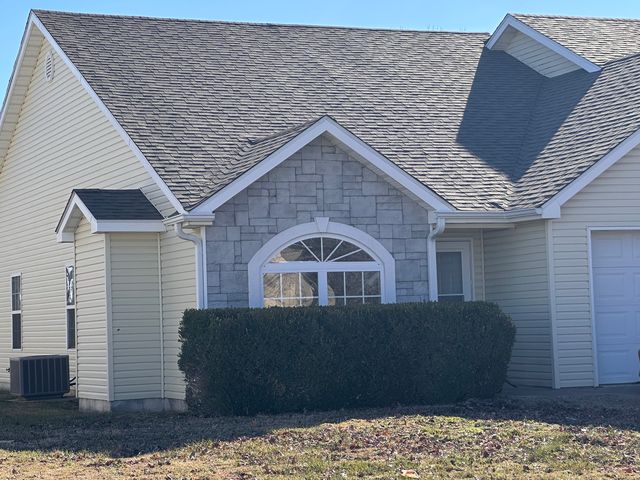 2813 Neosho Heights Ave #2813, Neosho, MO 64850