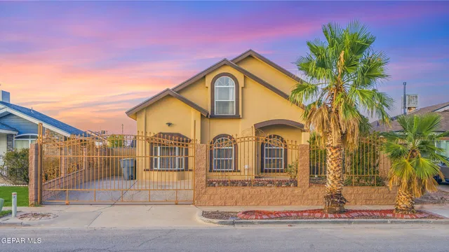 12064 Castle Keep Cir, El Paso, TX 79936