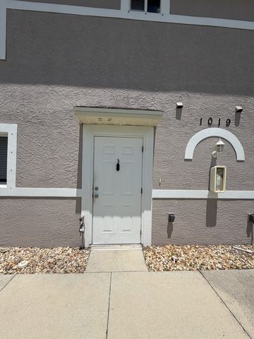 1019 SE 11th St #3, Cape Coral, FL 33990