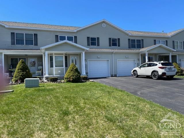 159 Skyview Dr, Greenville, NY 12083
