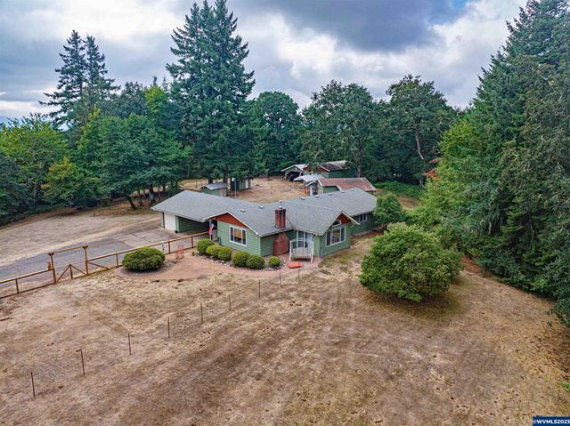 41045 Valley View Dr, Sweet Home, OR 97386