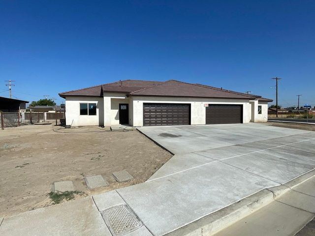 700 S Dayton Street, Tulare, CA 93274