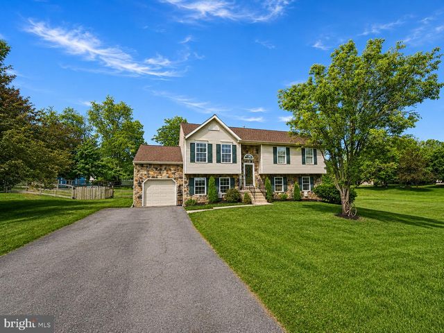 456 Westminster Ct, Hagerstown, MD 21740