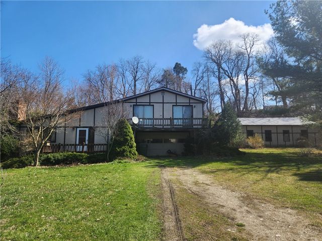 371 Orchard Beach Park Rd, North East, PA 16428