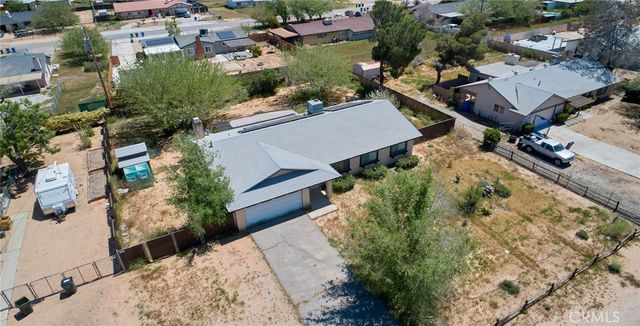 12243 Snapping Turtle Rd, Apple Valley, CA 92308