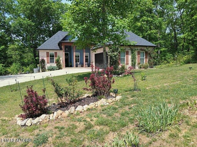 446 Tanzanite Trl, New Tazewell, TN 37825